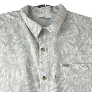 Columbia PFG Omni-Shade Men's XL Fishing Shirt Gray White Tropical Short Sleeve